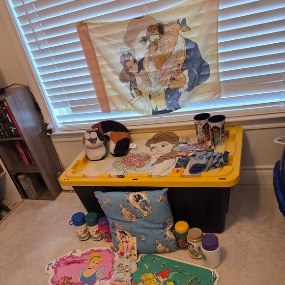 Vintage Kids Disney Bundle - Picture 2 of 8